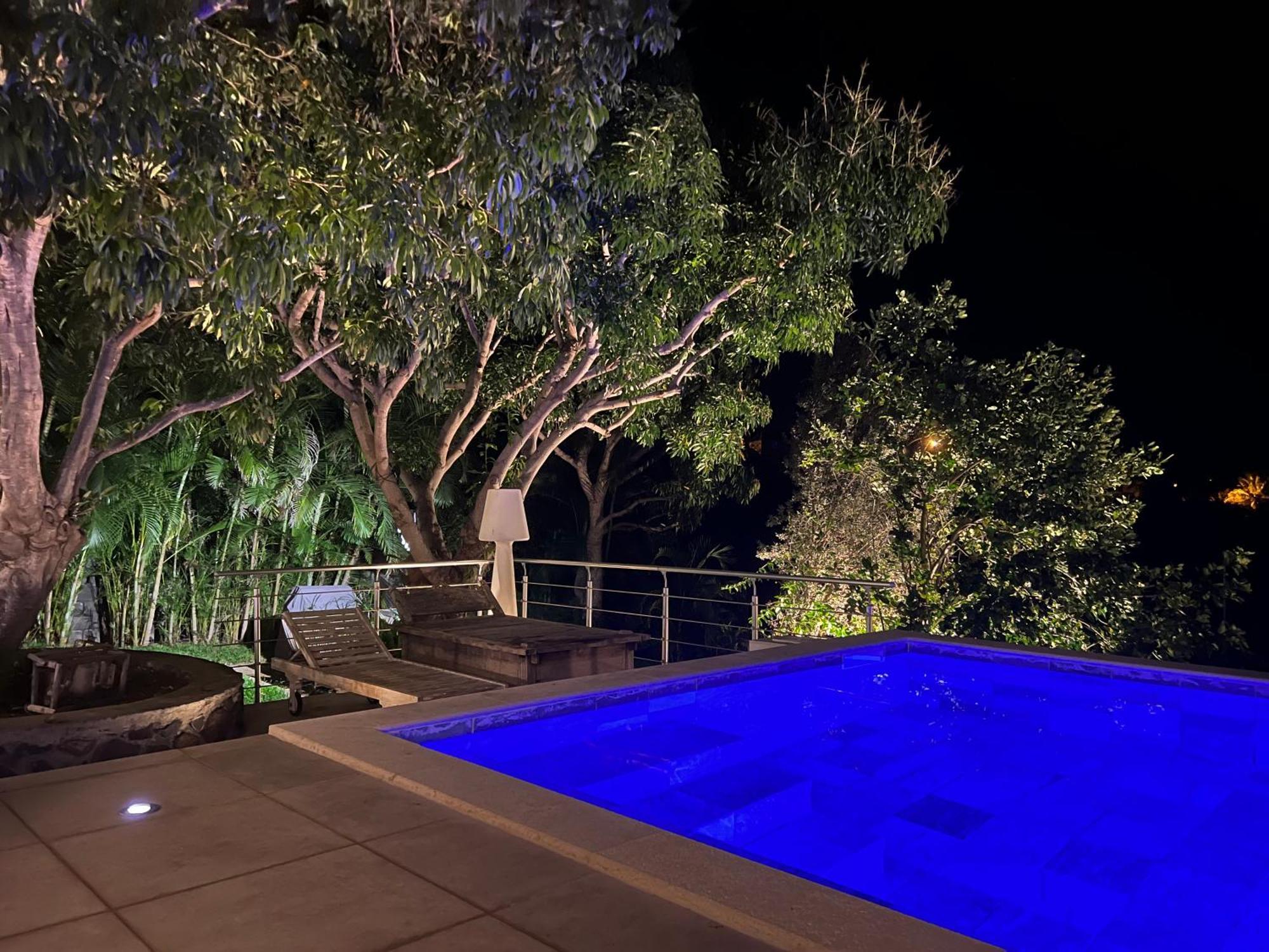 סן-ז'יל-לה-באן Villa Tropicale - Meuble De Tourisme 4 Etoiles מראה חיצוני תמונה